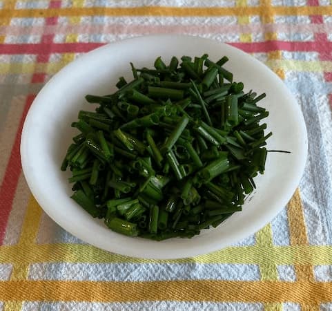 How to Grow Chives Allium